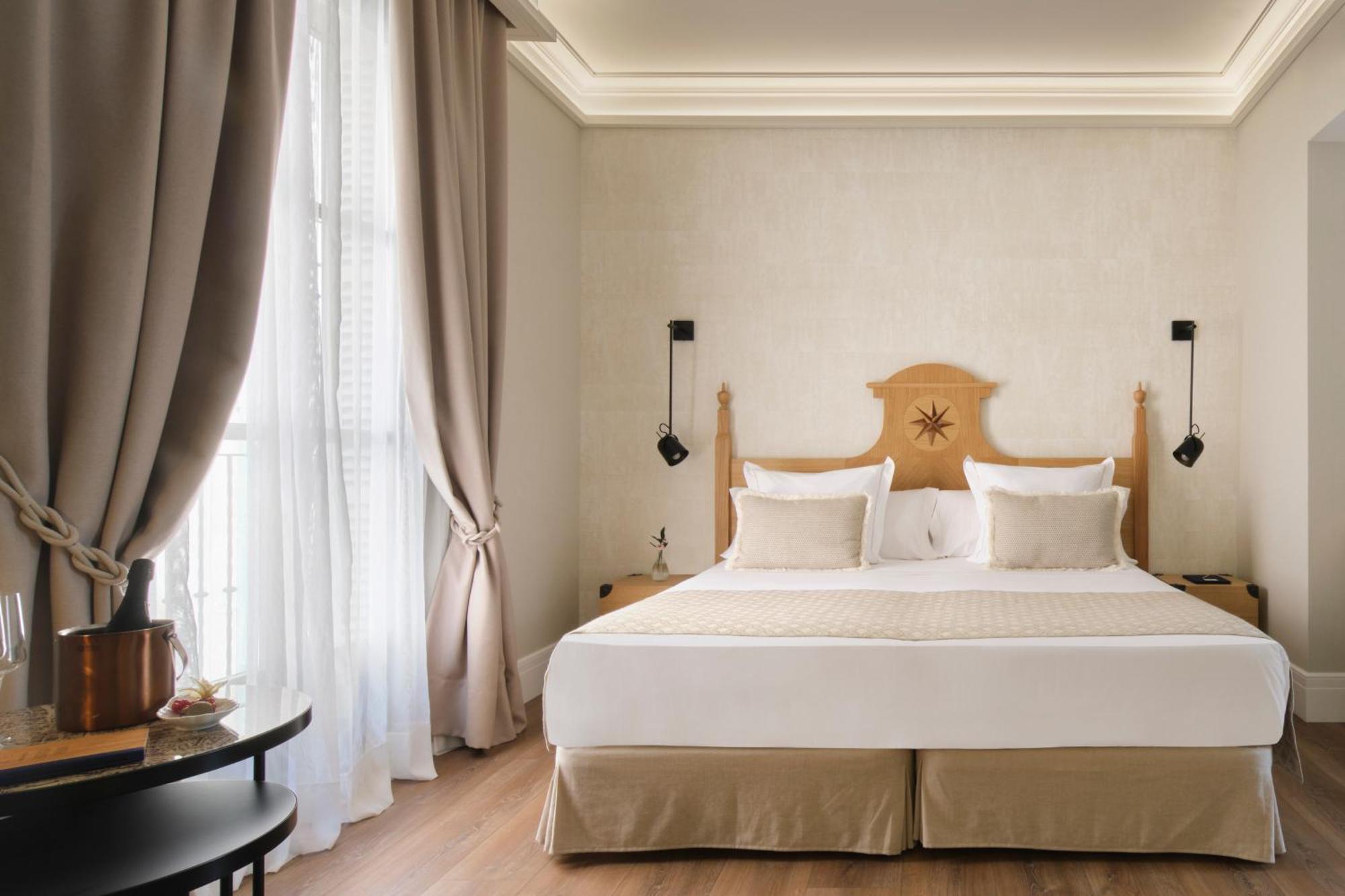 Superior Double Room with Spa Access,1284543067:JPEG